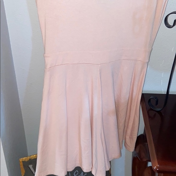 Light pink romper - Picture 3 of 3